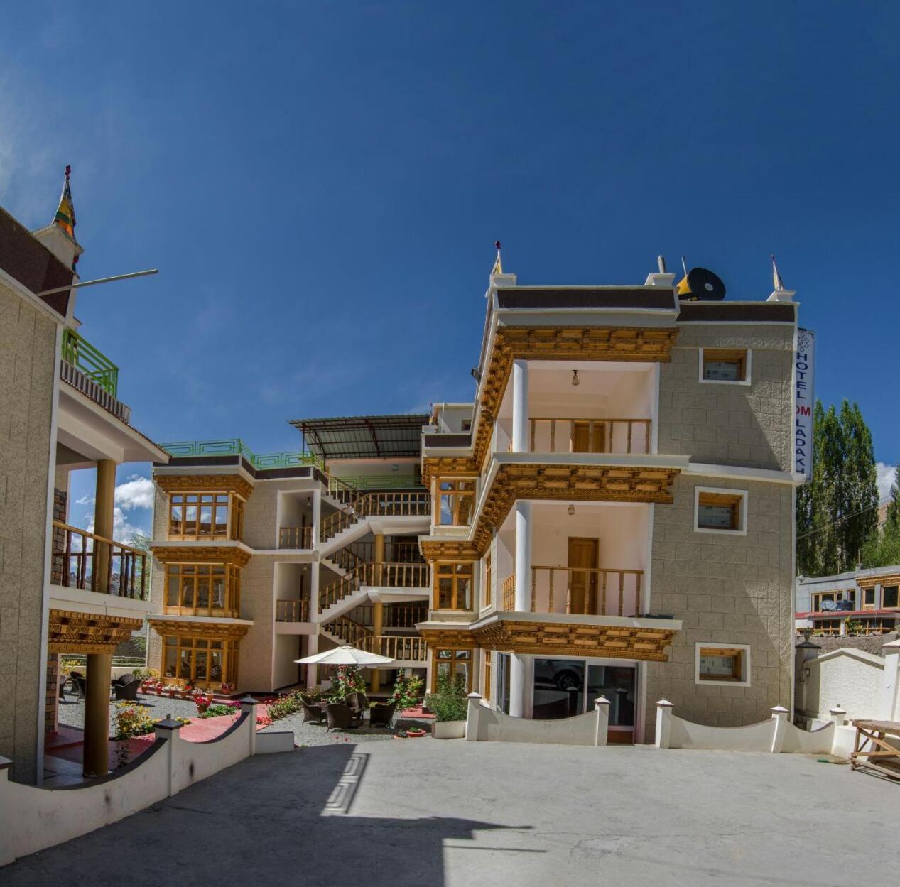 Hotel Om Ladakh ليه المظهر الخارجي الصورة