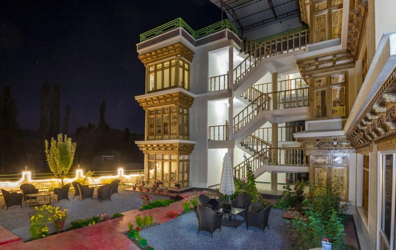 Hotel Om Ladakh ليه المظهر الخارجي الصورة